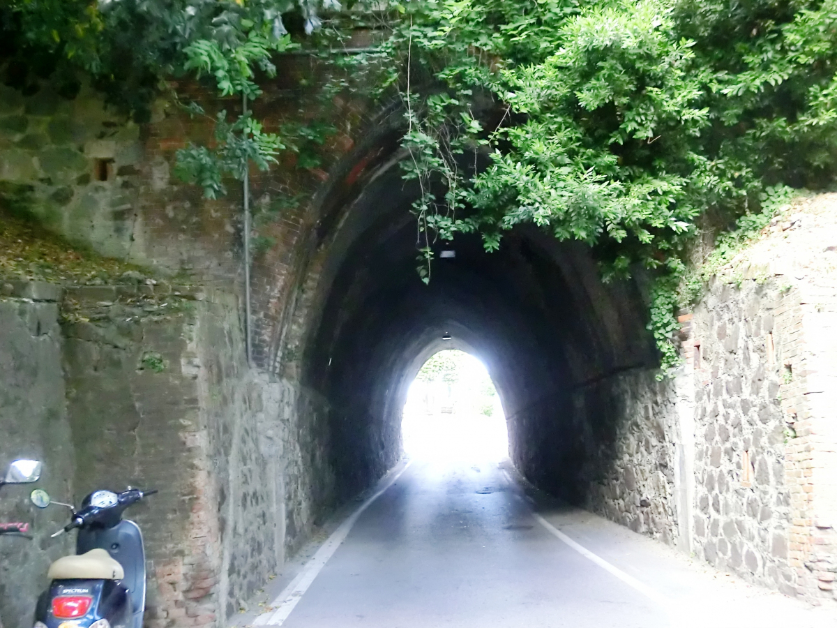 Traversa Ceramisti Tunnel western portal 