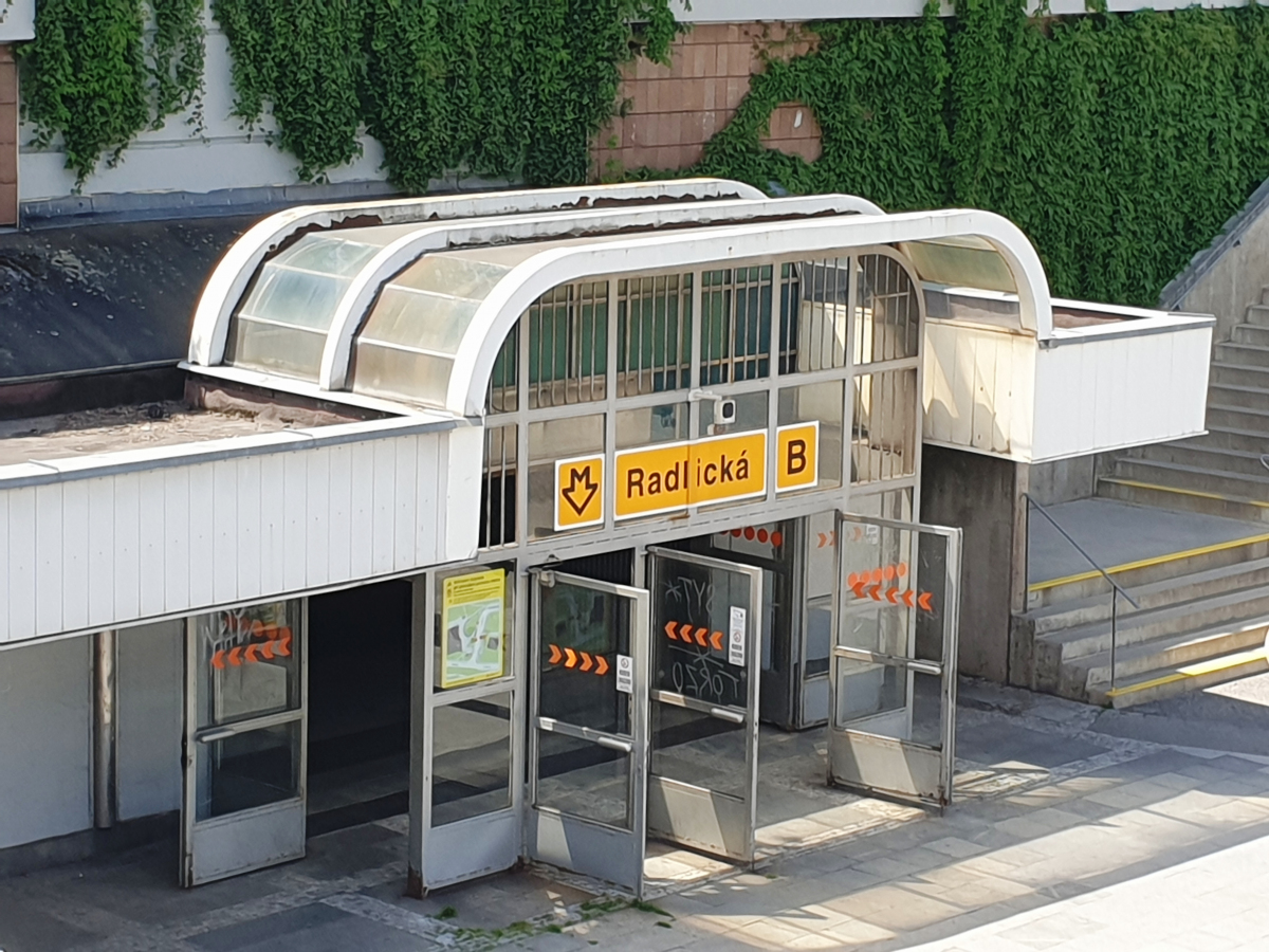 Metrobahnhof Radlická 
