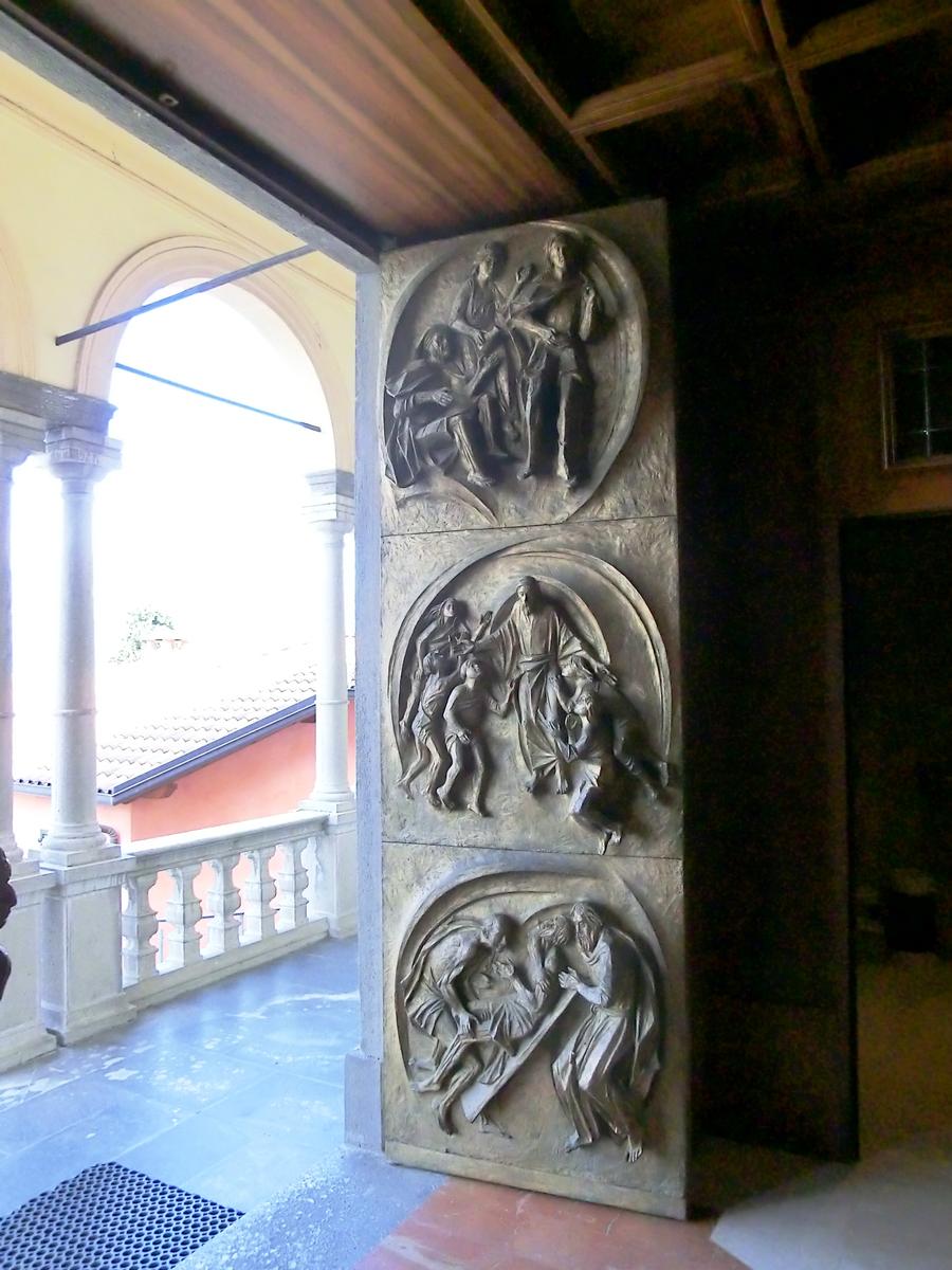 Basilica San Girolamo Emiliani - doors 