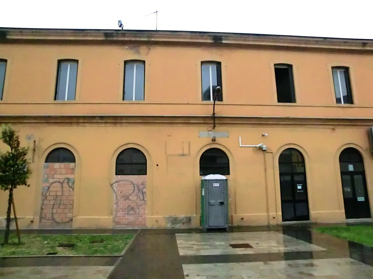 Bologna Zanolini Station Bologna Zanolini Station, original 1887's bulding now partially used as FER (Ferrovie Emilia Romagna) offices