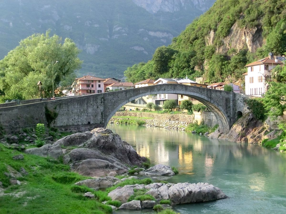 Alte Ogliobrücke Montecchio 
