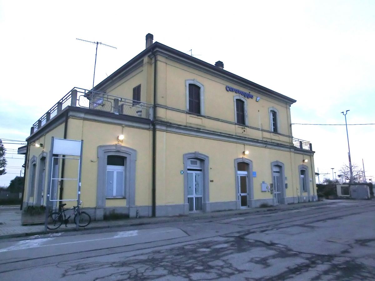 Caravaggio Station 