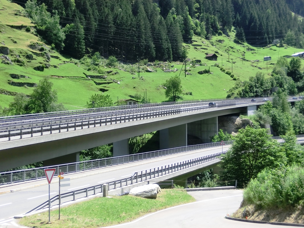 Pont autoroutier de Wattingen 