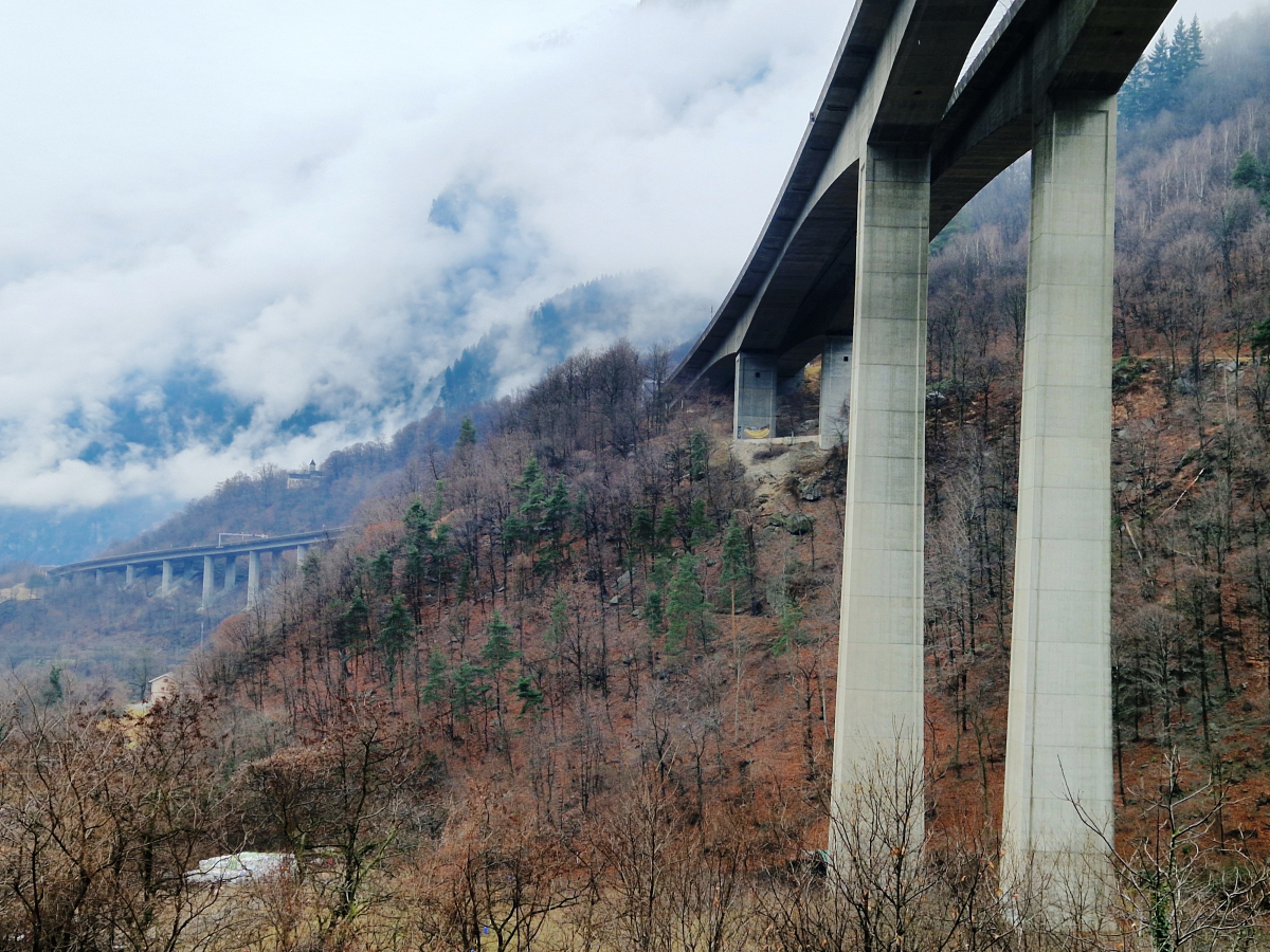 Viaduc de Biaschina 