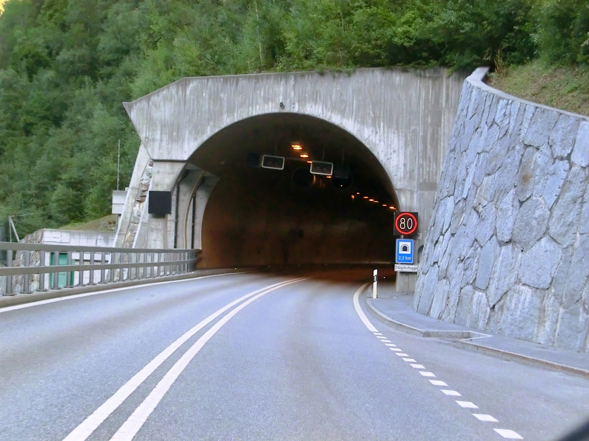 Stagjitschugge Tunnel northern portal 