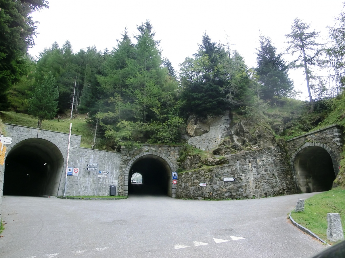 Tunnel de Luzzone IV 