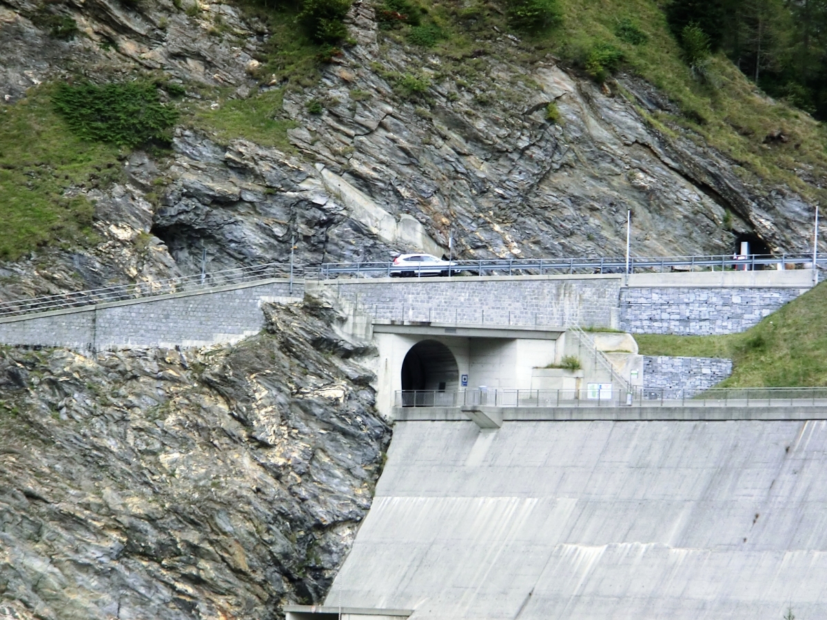 Tunnel Luzzone II 