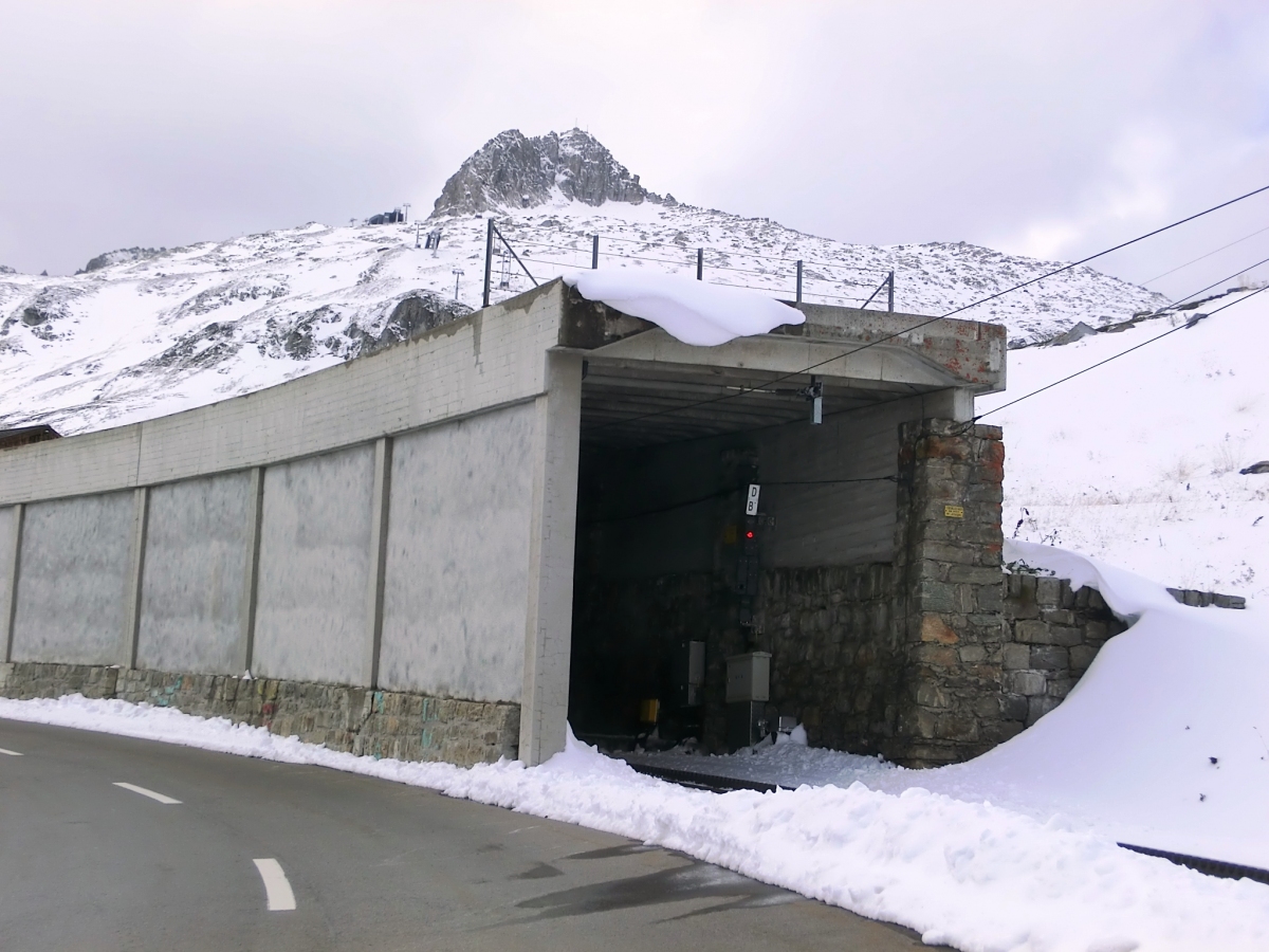 Oberalppass Tunnel eastern portal 