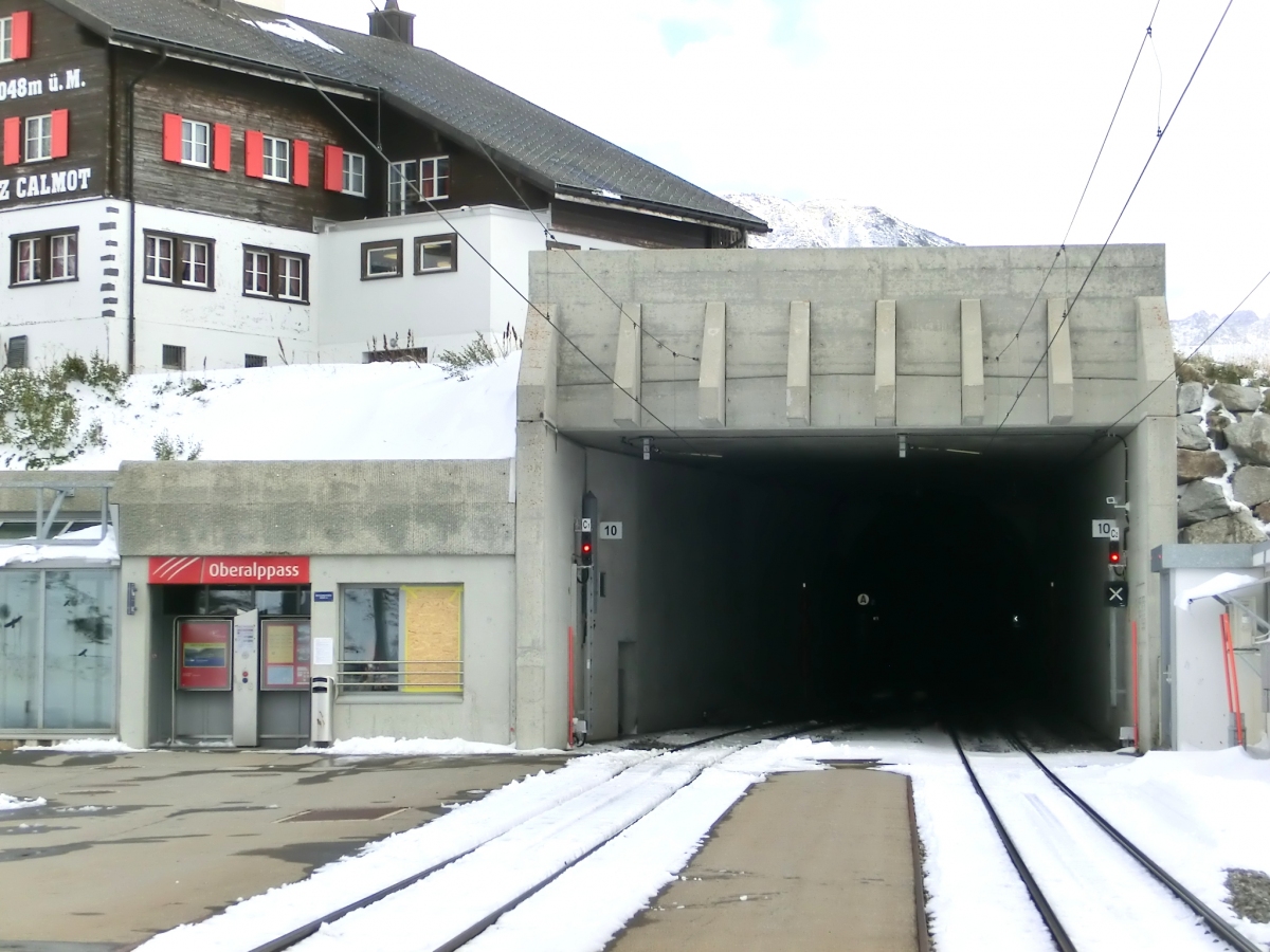 Oberalppass Station and Oberalppass Tunnel western portal 