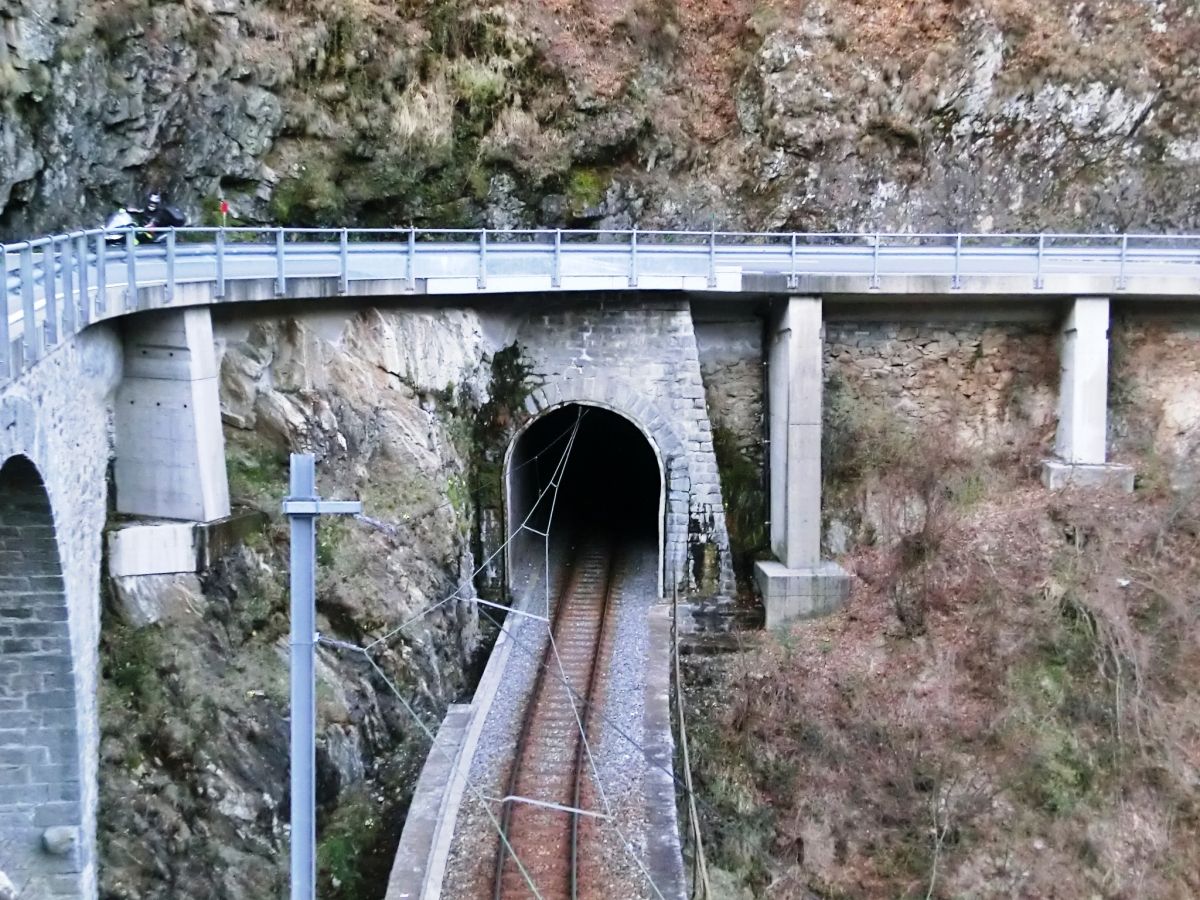 Cadanza Tunnel western portal 