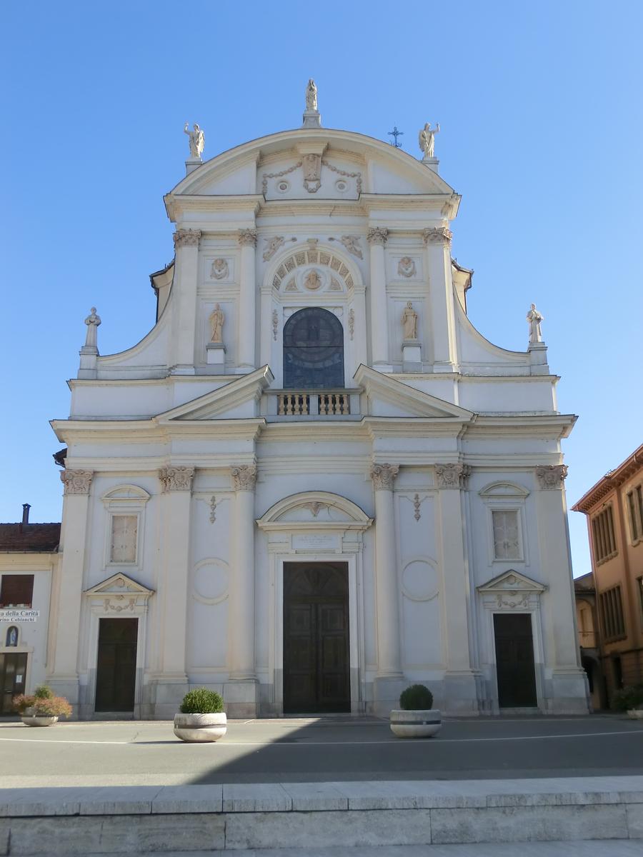 Santi Pietro e Paolo Church 