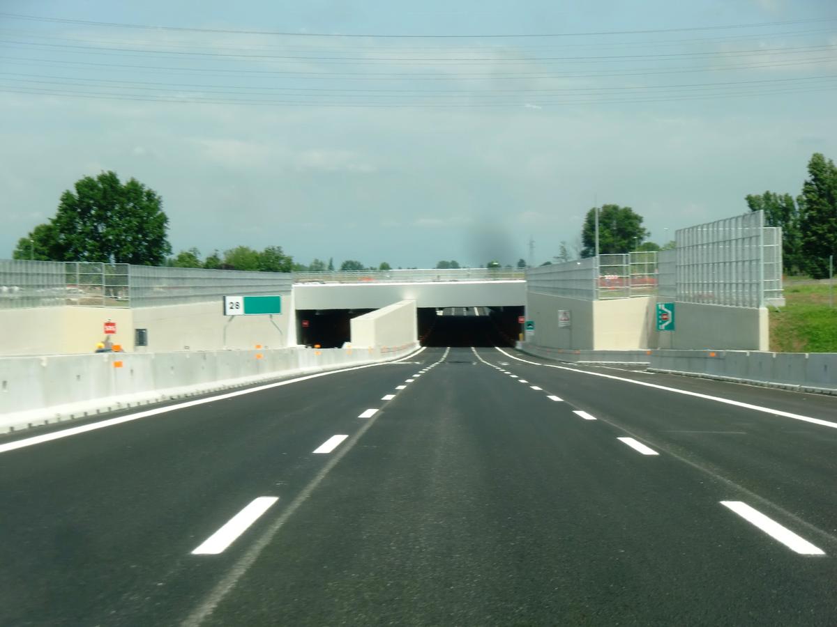 Dresano Tunnel 