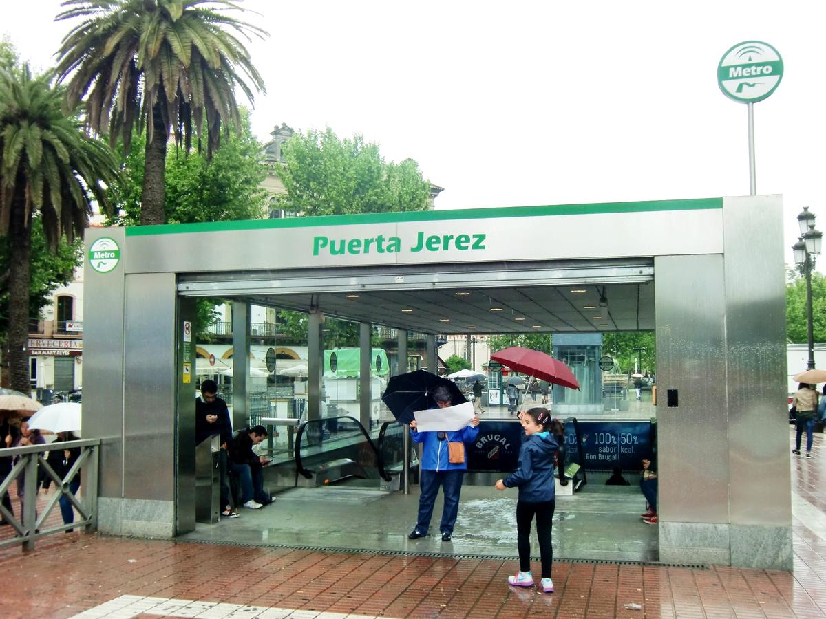 Metrobahnhof Puerta de Jerez 