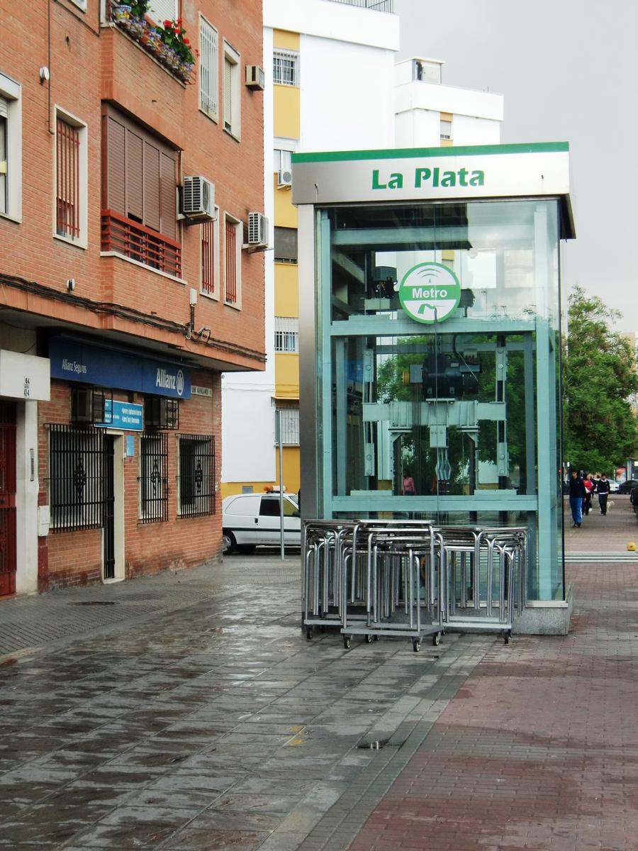 Metrobahnhof La Plata 