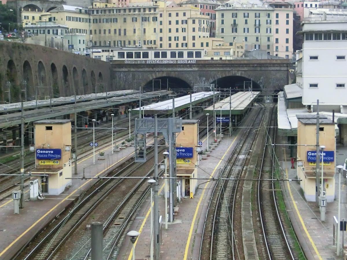Genova Piazza Principe Railway Station In the back, Traversata Nuova (on the left) and Traversata Vecchia Tunnels western portals