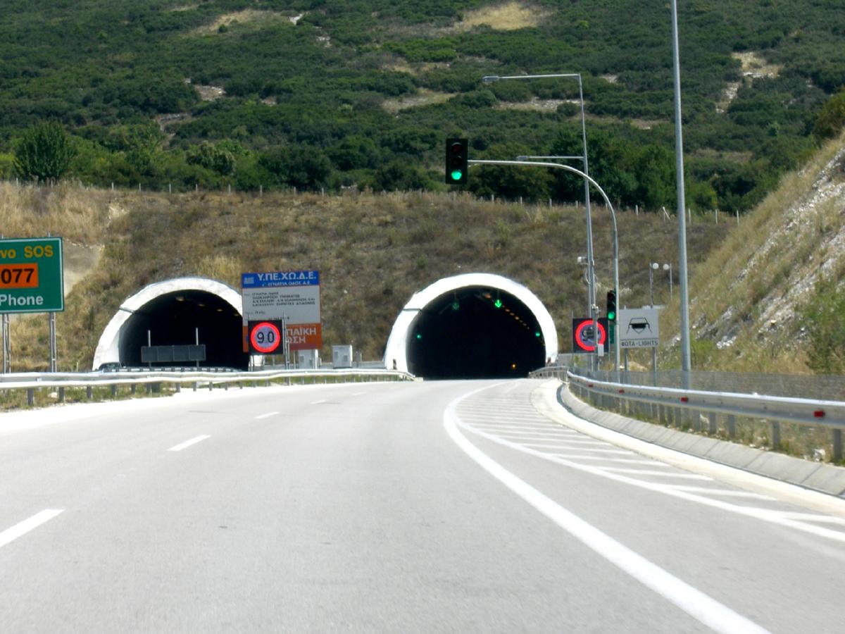 Western portals of Dodoni tunnels 