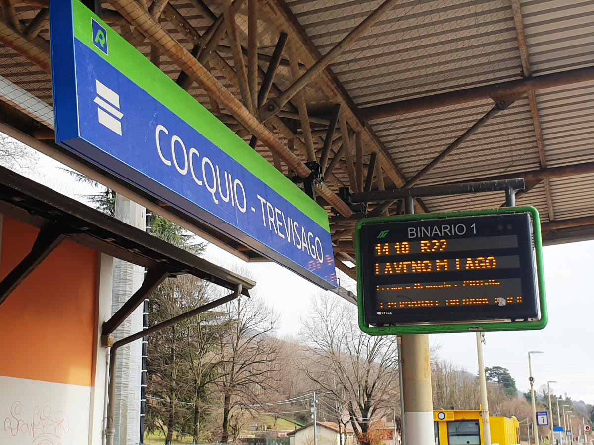 Cocquio-Trevisago Station 
