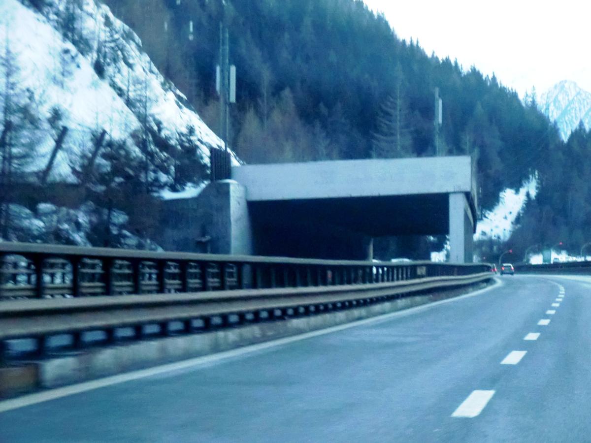 Ponticolo Artificial Tunnel, northern portal 
