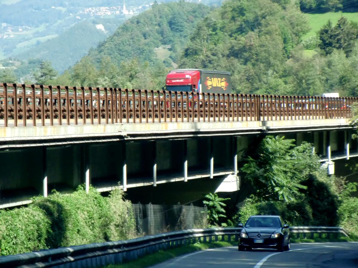Chiusa viaduct from S.S.242 dir 
