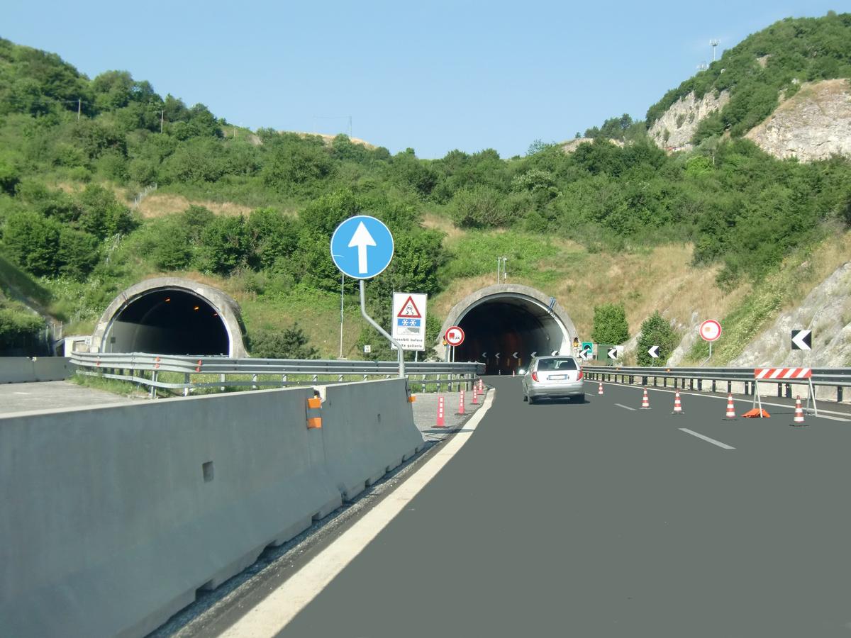 Pietrasecca-Tunnel 