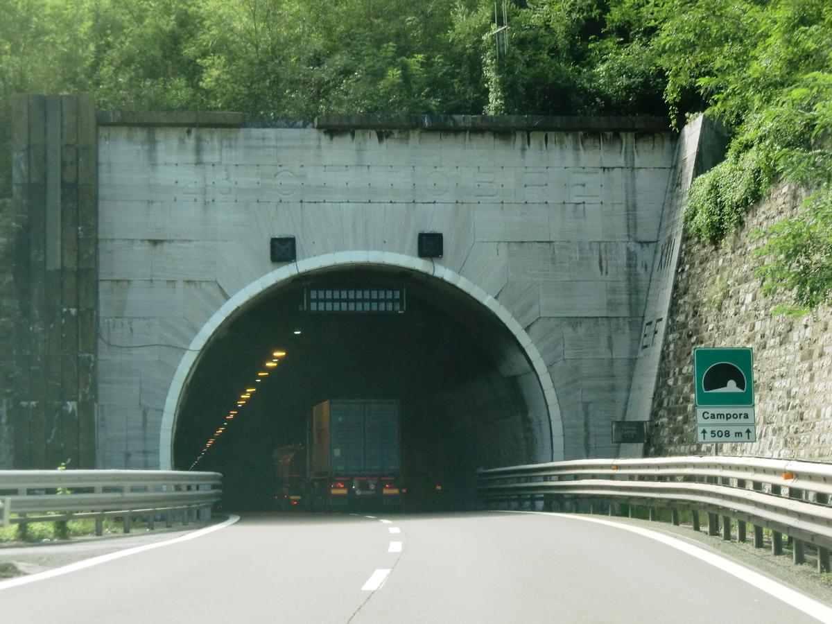 Campora Tunnel northern portal. Above is visible the ancient name "28 Ottobre" 