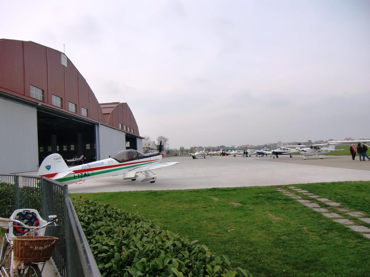 Milano-Bresso Airport "G.Clerici" 