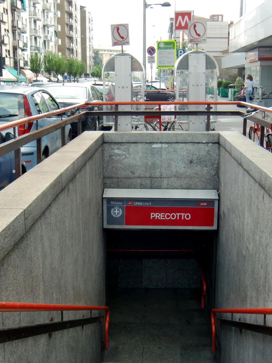Precotto Metro Station, access 
