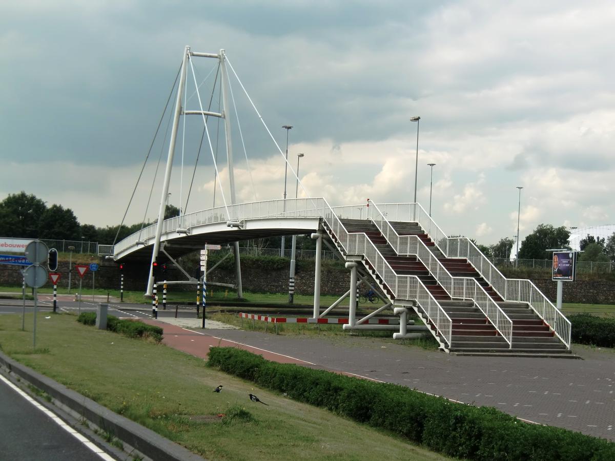 ArenA1 Bridge 