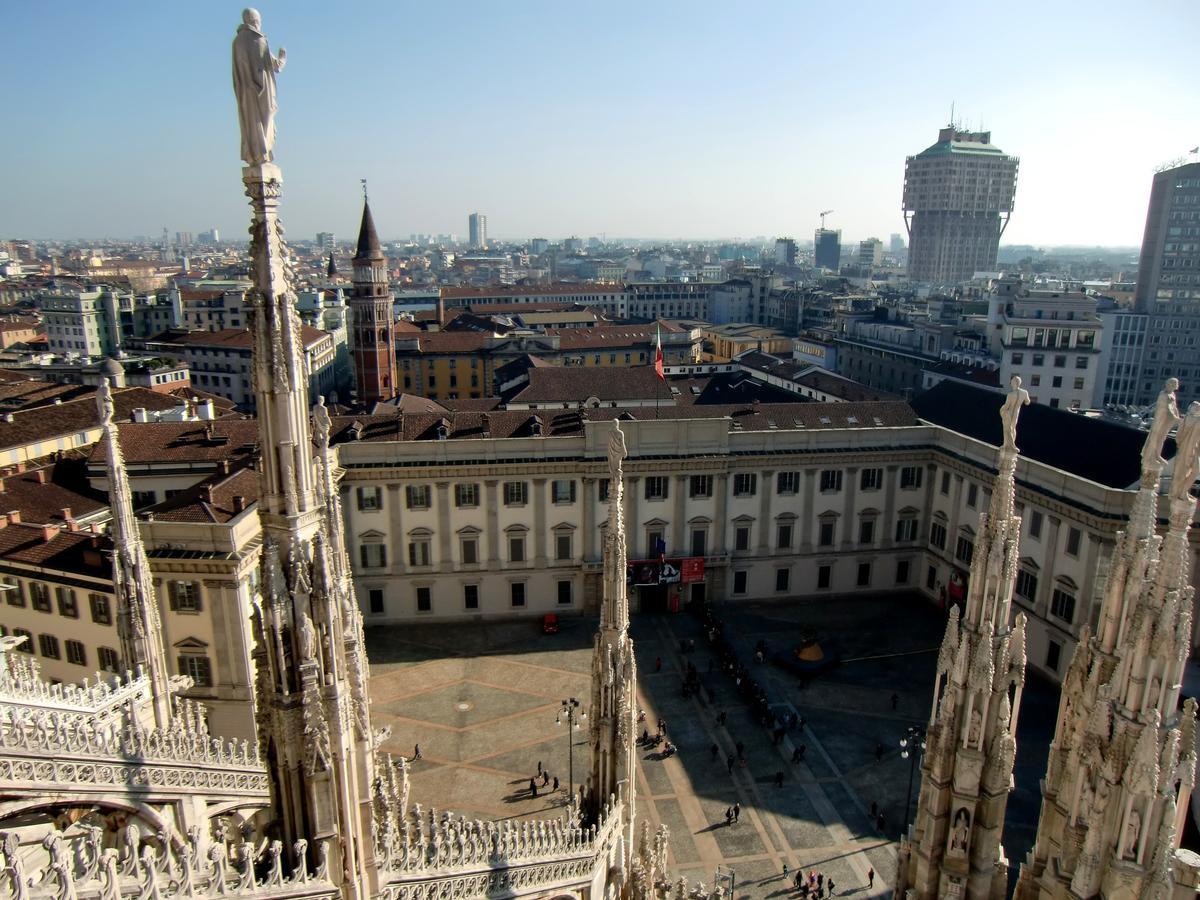Palazzo Reale from Duomo roof 