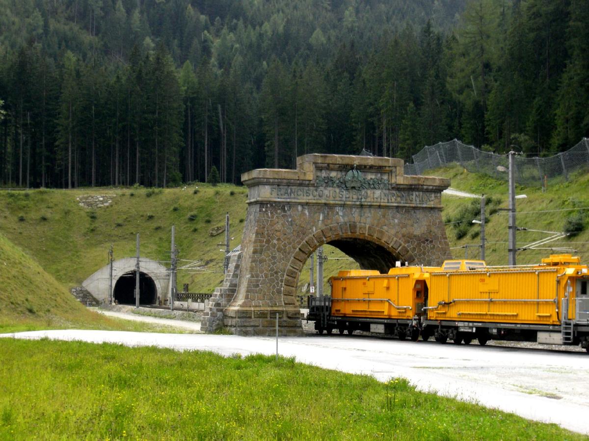 Tauerntunnel (Eisenbahn) 