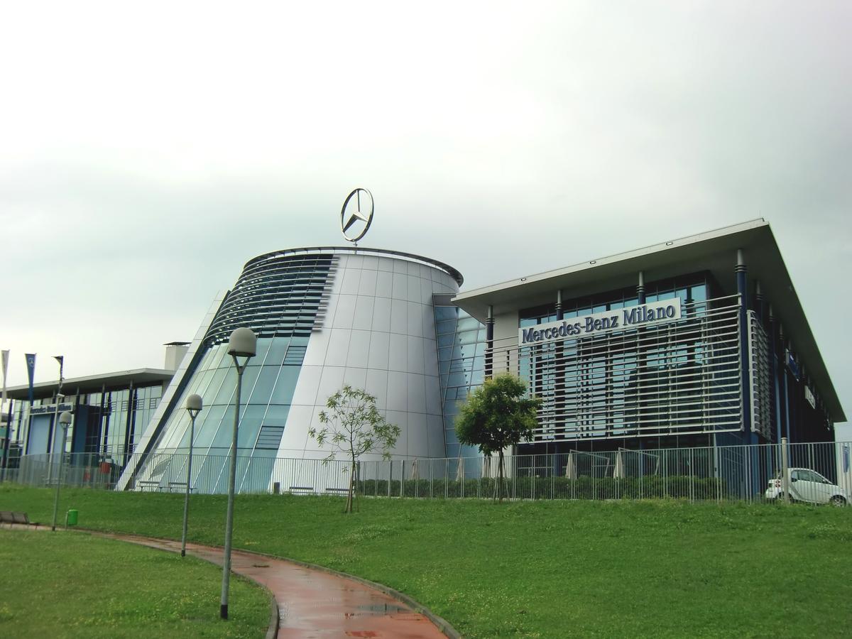 Mercedes-Benz Center 