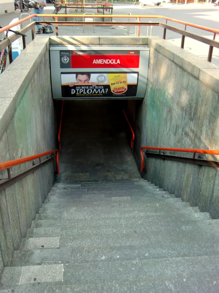 Amendola Metro Station, access 