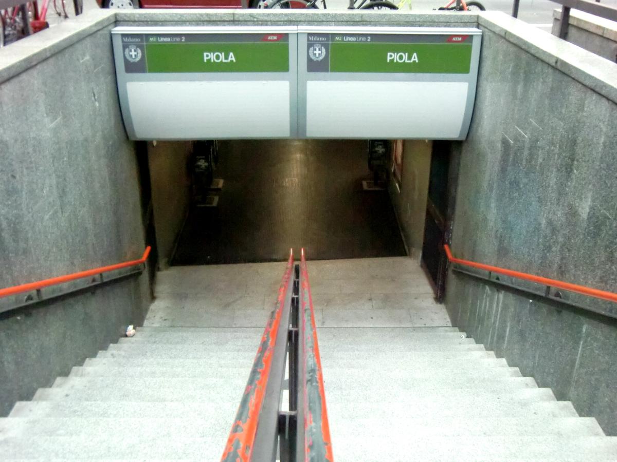 Station de métro Piola 