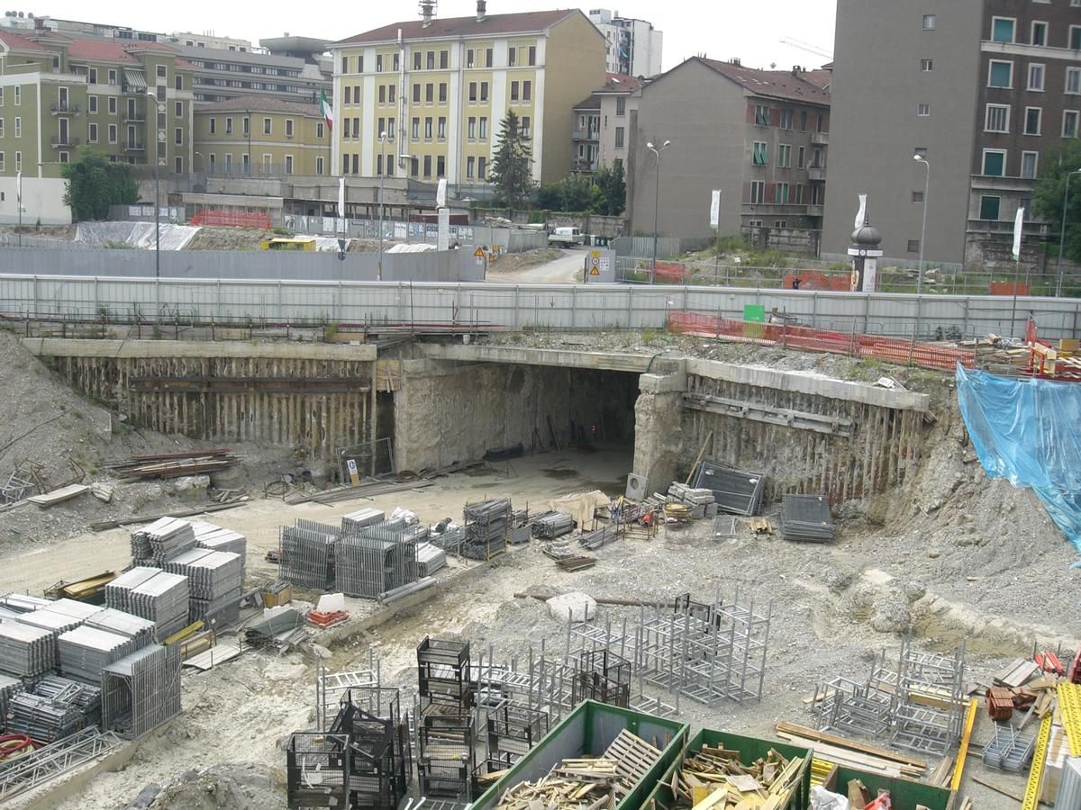 Garibaldi FS Metro Station site (manufatto Como) 