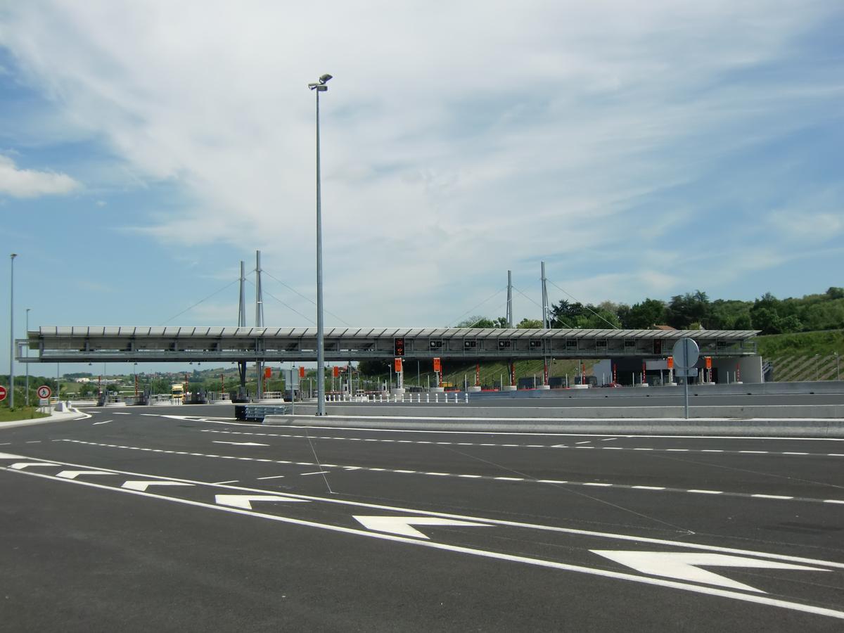A 89 Motorway (France), Saint Romain de Popey toll barrier 