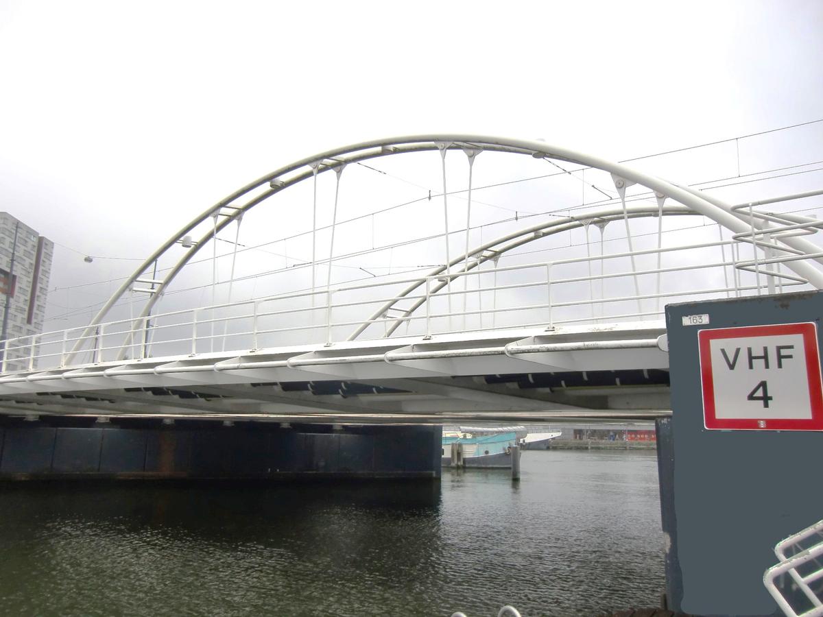Blauwehoofdbrug from Levantkade 