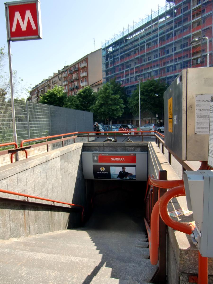 Gambara Metro Station, access 