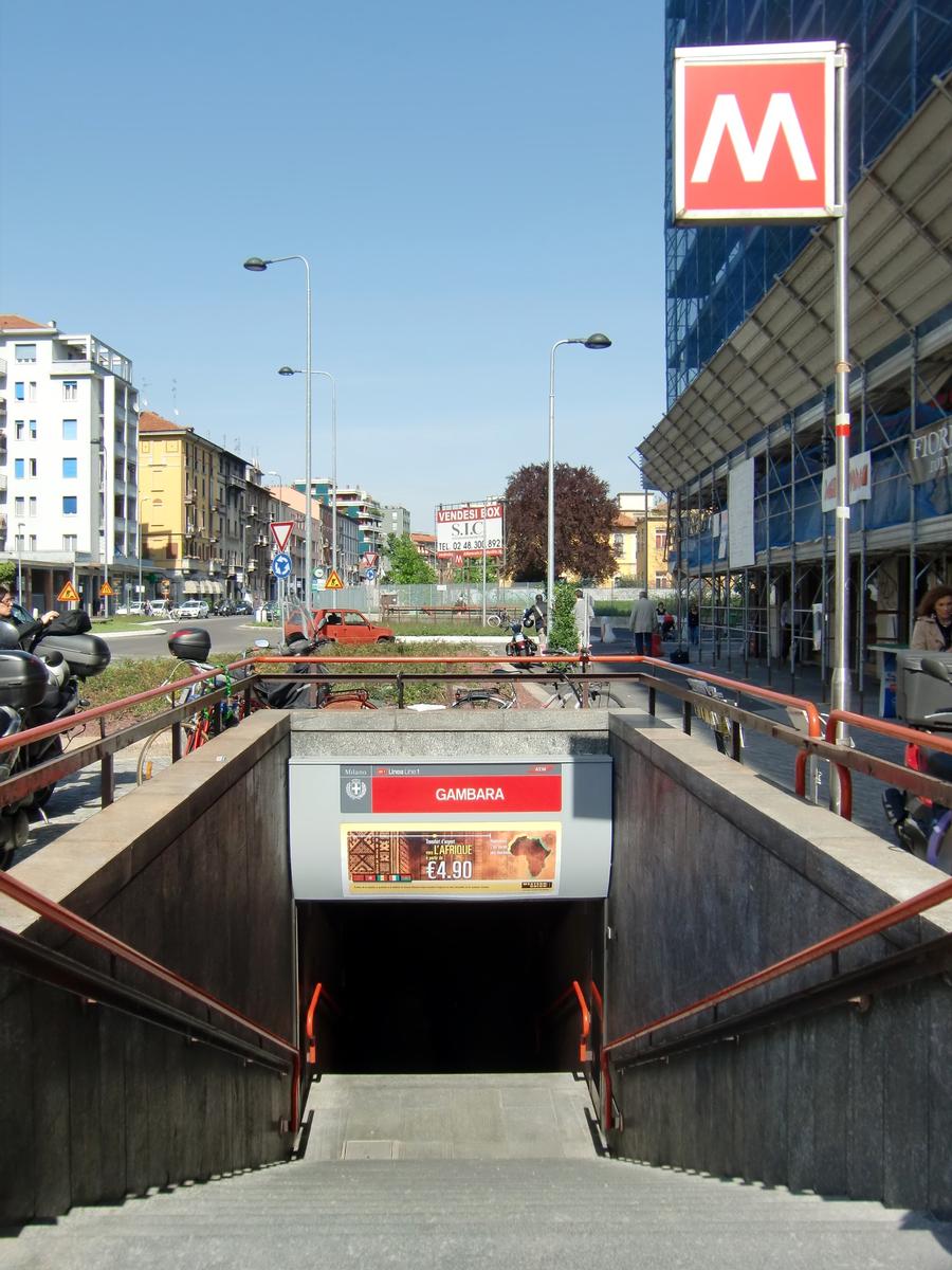 Gambara Metro Station, access 