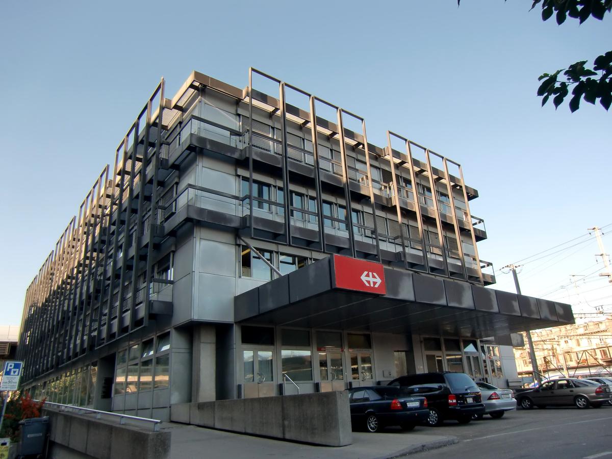 Geneve-Cornavin station - offices 