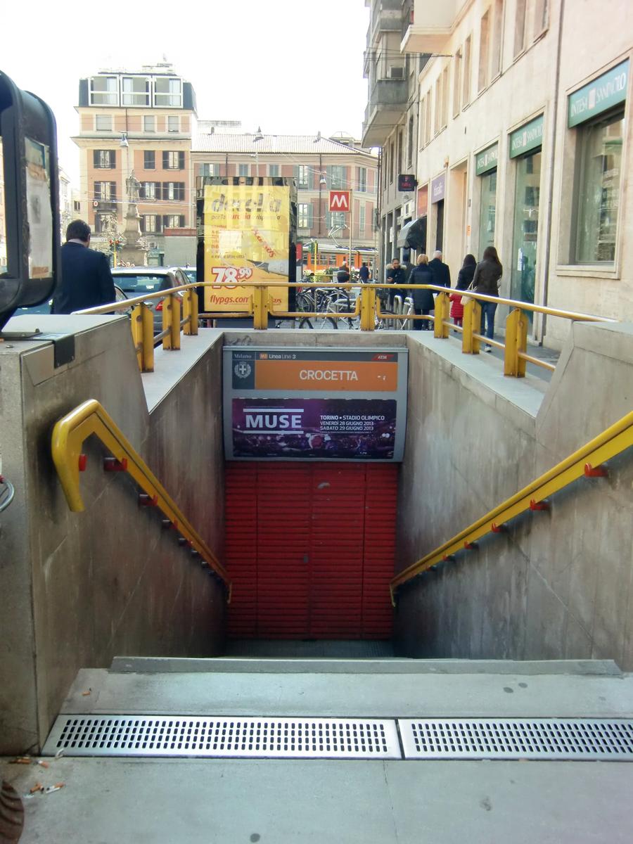 Crocetta Metro Station, access 