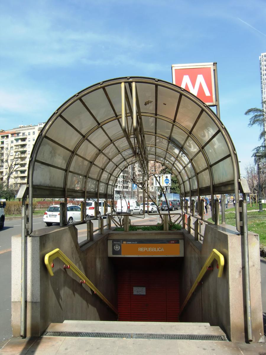 Metrobahnhof Repubblica 
