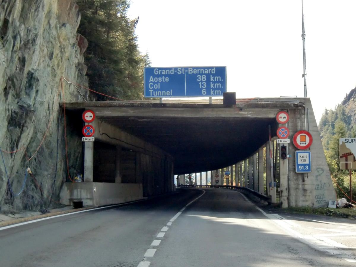 Artificial tunnel Gran San Bernardo Nord, northern portal 