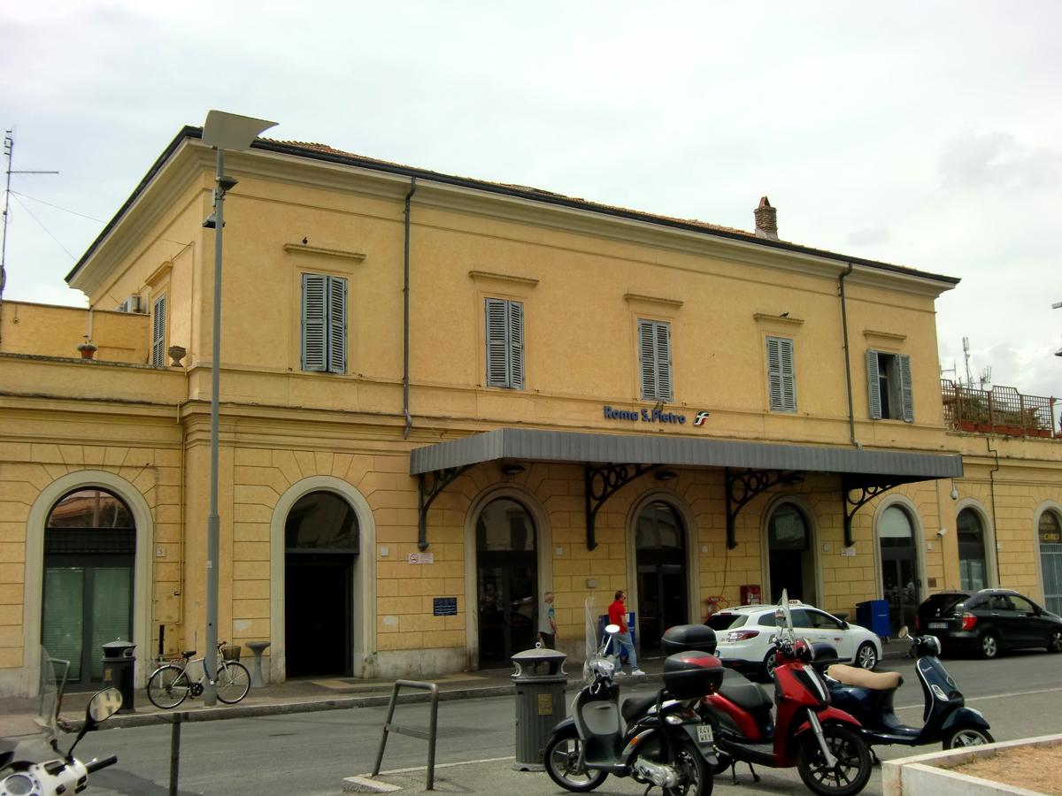 Roma San Pietro Station RFI 