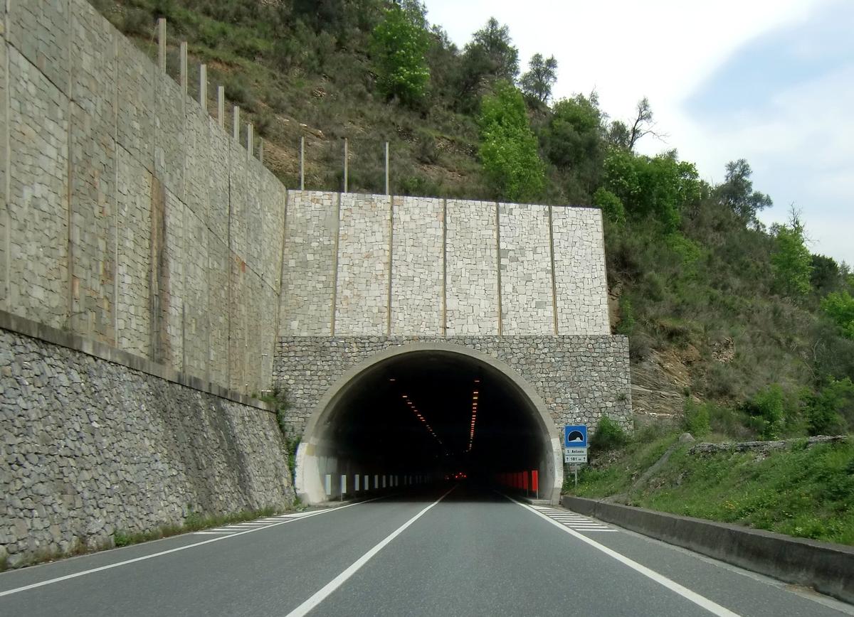 Sant'Antonio Tunnel (SS28), southern portal 