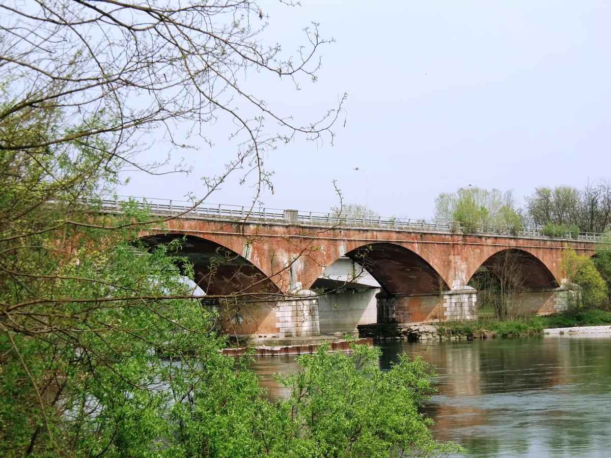 Spino-Bisnate Adda Bridge 