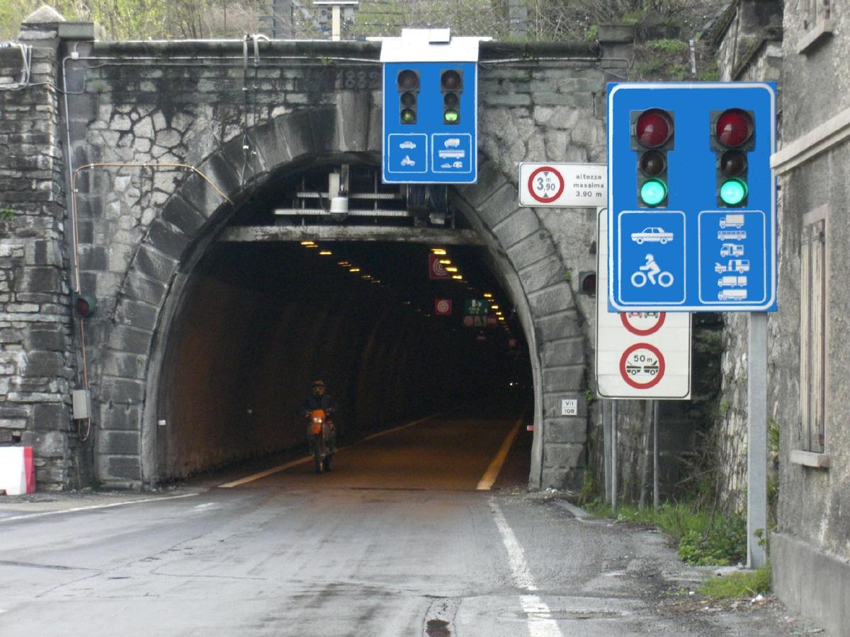 Tende-Straßentunnel 