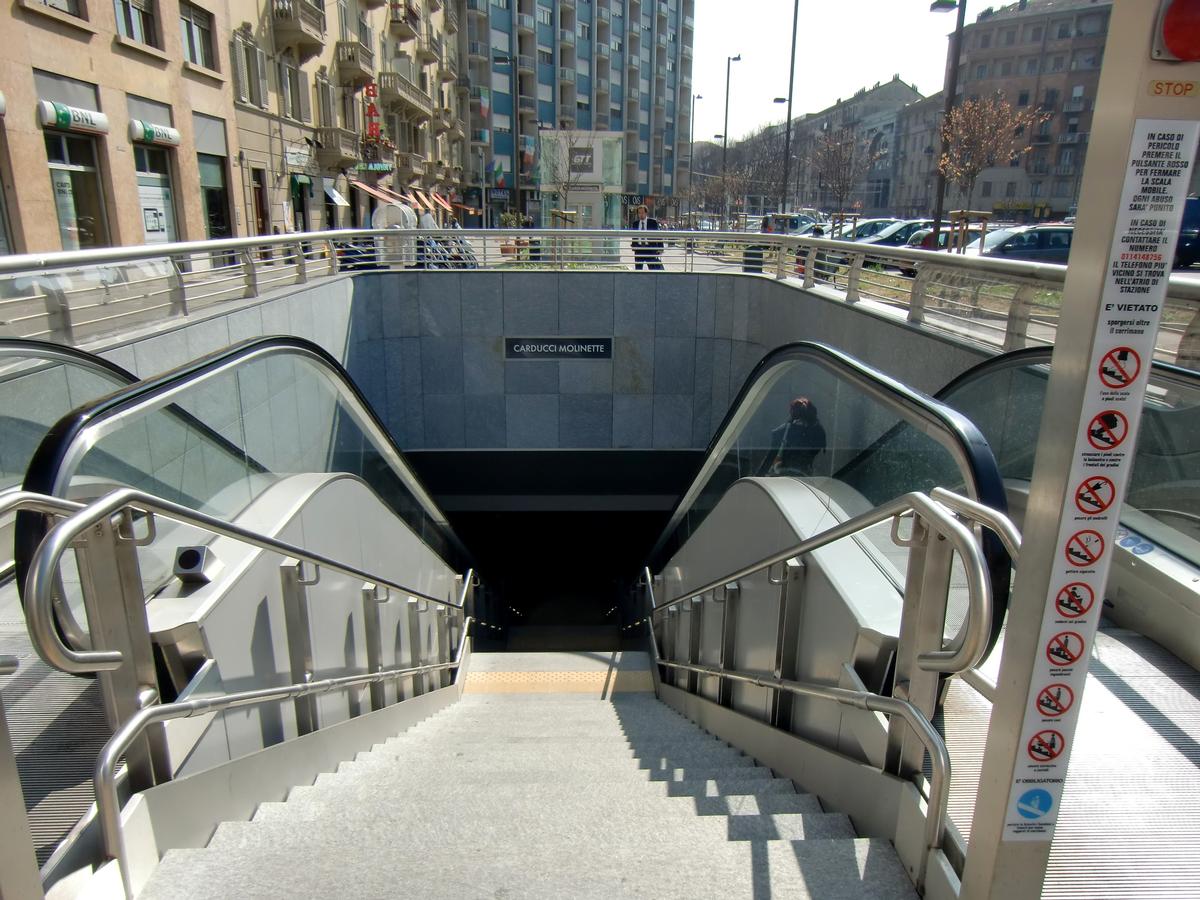 Carducci-Molinette Metro Station, access 