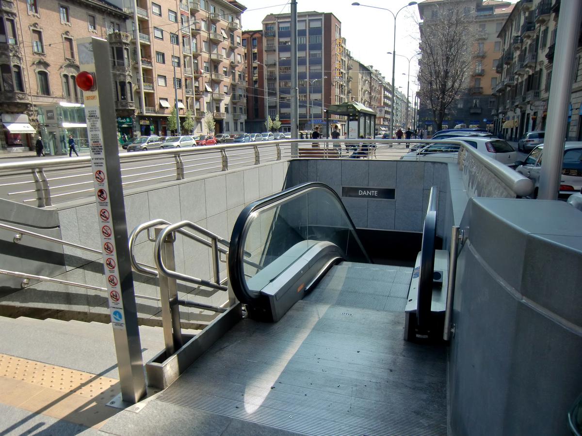 Dante Metro Station, access 