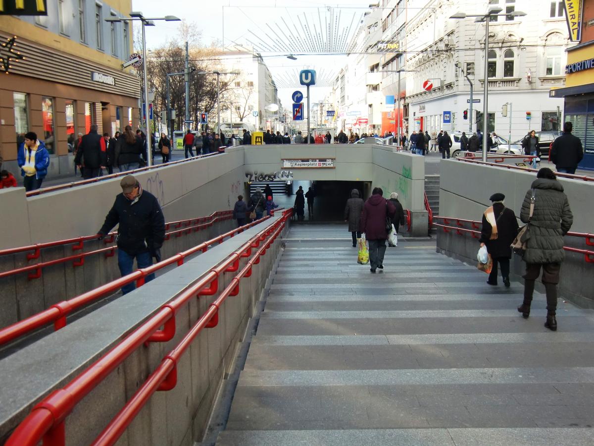 Keplerplatz Metro Station, access 