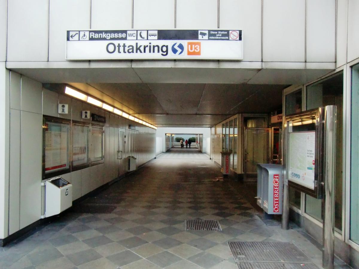 Ottakring U3 Station, access 